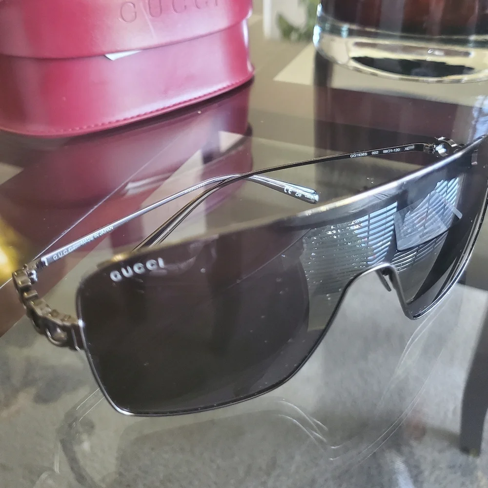Gucci Men’s Black Shield Sunglasses with Burgundy Case